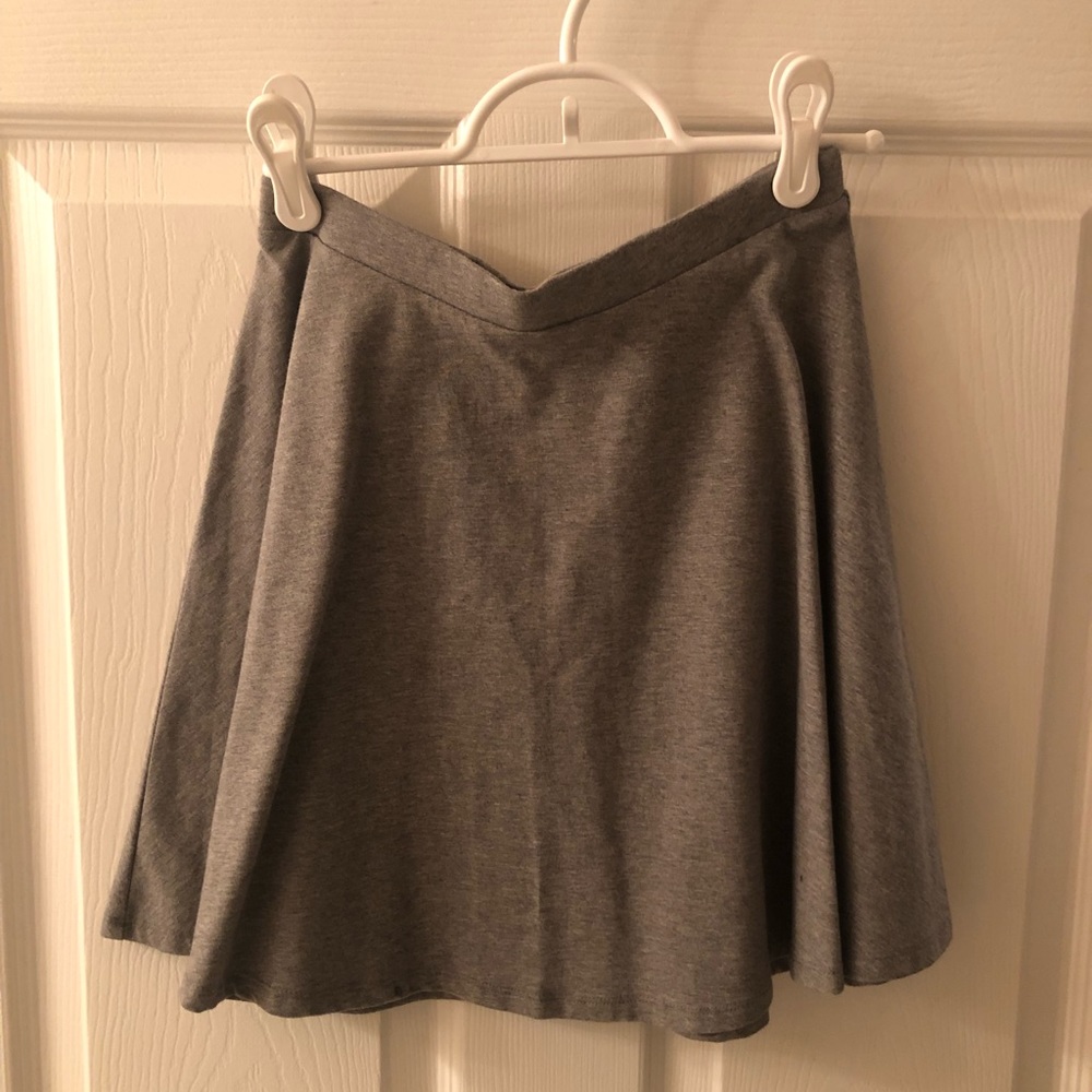 Grey knit skater skirt